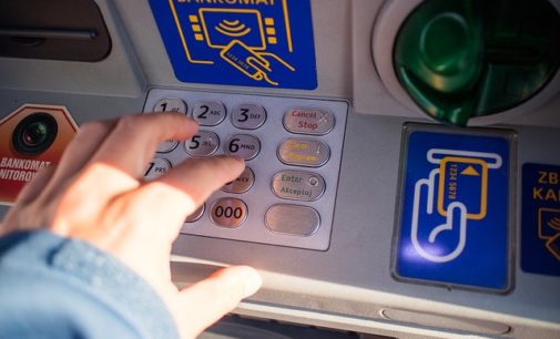 W jakich bankomatach można wypłacić pieniadze bez prowizji będąc w GetinOnline?