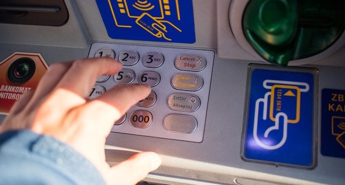 W jakich bankomatach można wypłacić pieniadze bez prowizji będąc w GetinOnline?